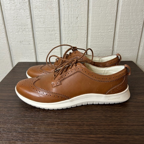 Cole Haan Zerogrand Meritt Wing Tip Oxfords, size 8. - Picture 6 of 10